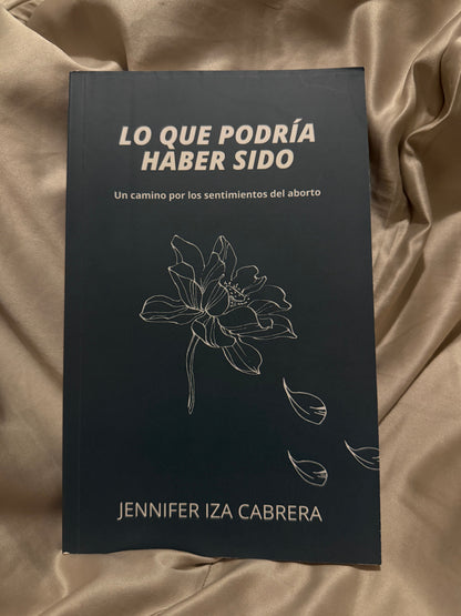 Paperback - Lo Que Podría Haber Sido - Jennifer Iza Cabrera