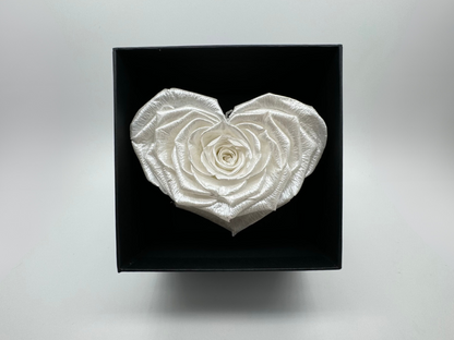 White Shimmer 10cm Infinity Rose-Heart Collection